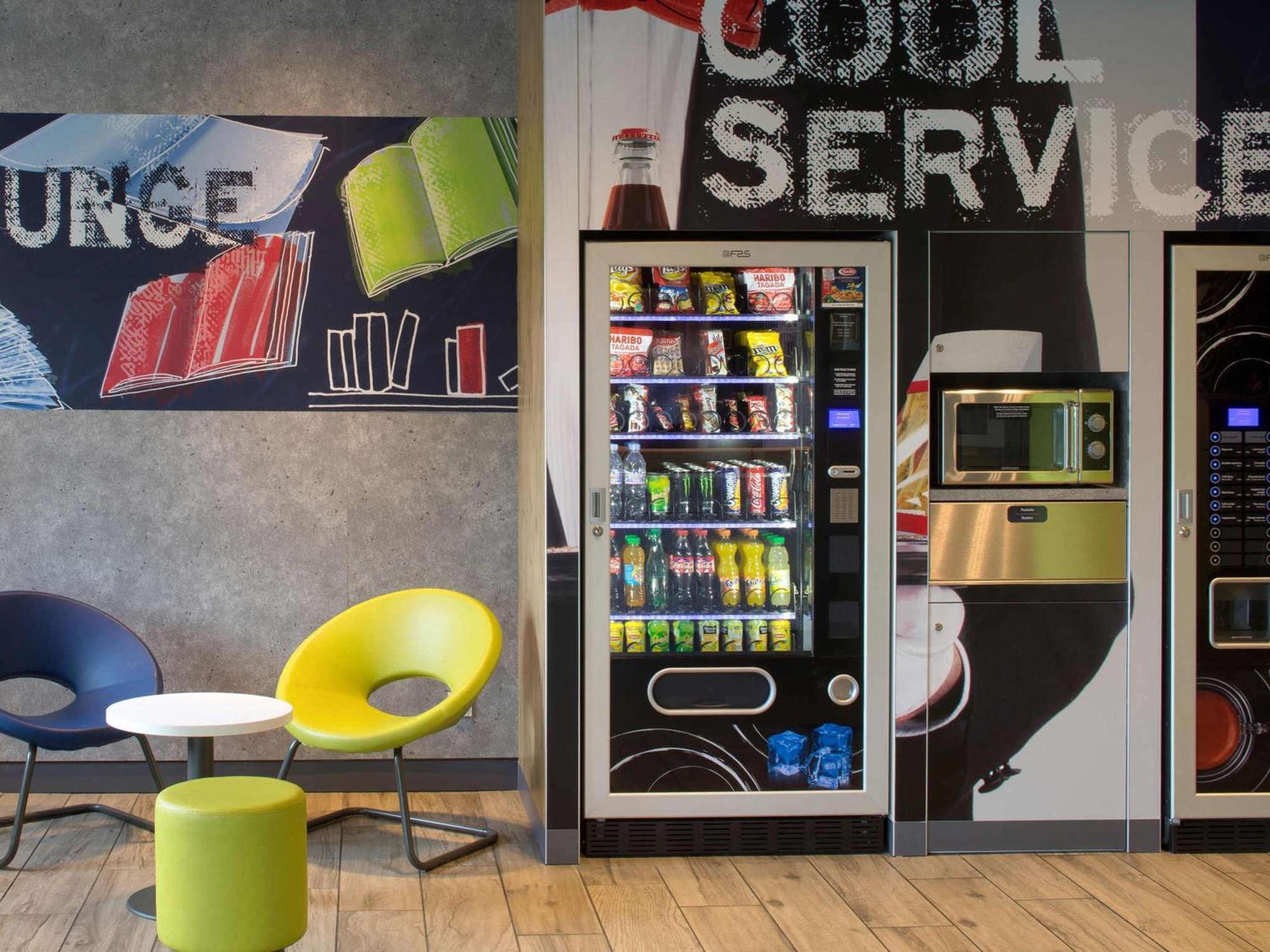 Ibis Budget Montceau Les Mines Esterno foto