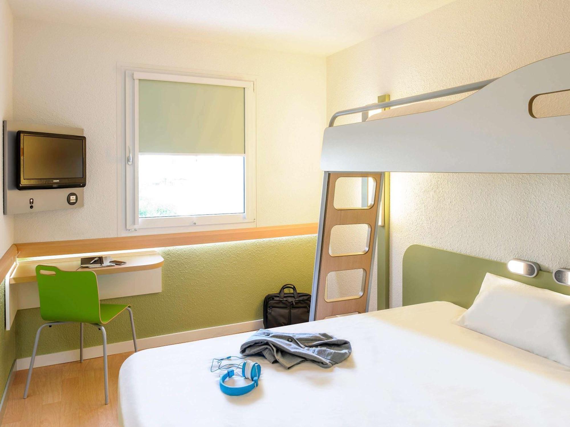 Ibis Budget Montceau Les Mines Esterno foto