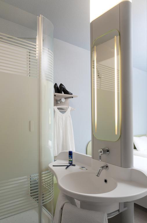 Ibis Budget Montceau Les Mines Esterno foto