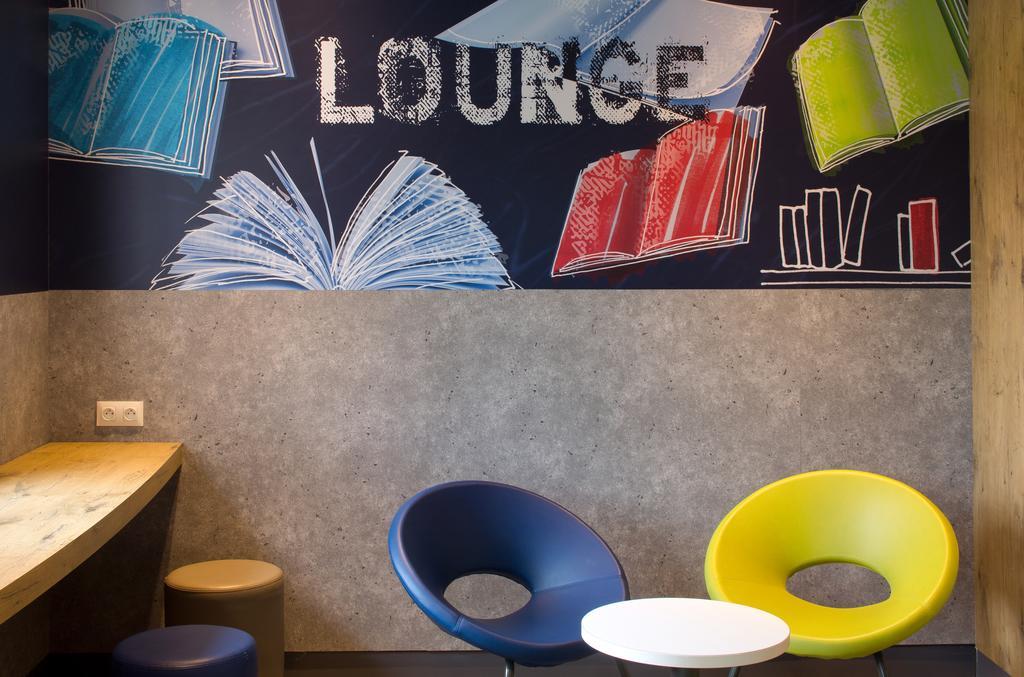 Ibis Budget Montceau Les Mines Esterno foto
